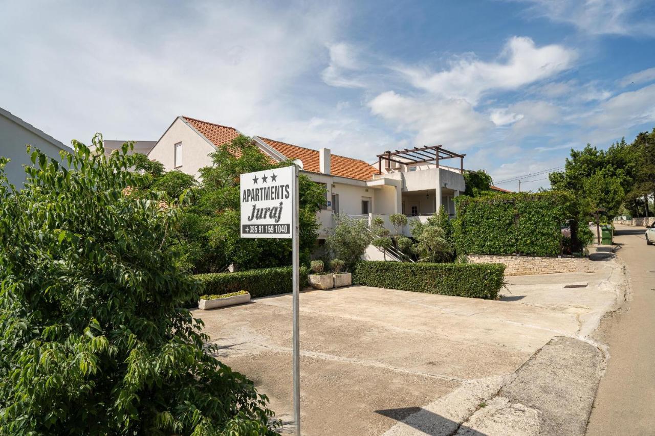 Apartments Juraj Petrcane Exterior photo