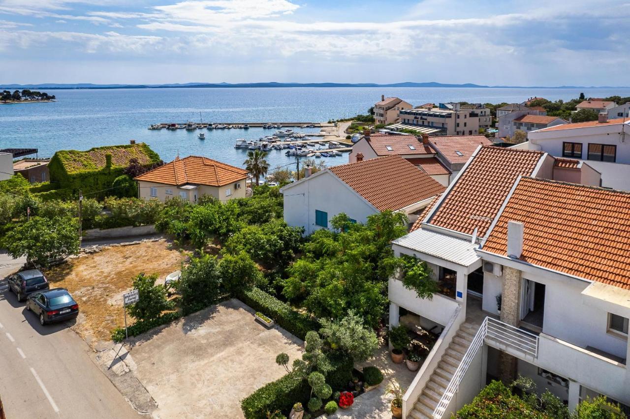 Apartments Juraj Petrcane Exterior photo